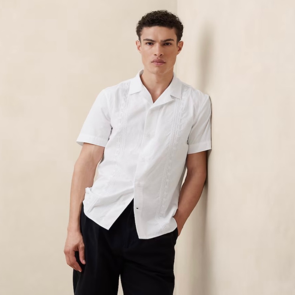 Banana Republic Factory Men’s White Embroidered Shirt